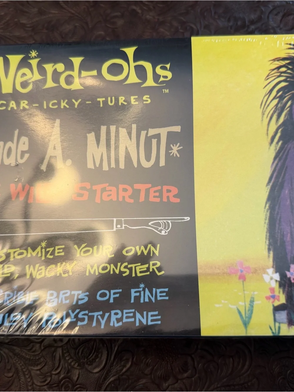 Wade A. Minut model kit, from Weird-Ohs.